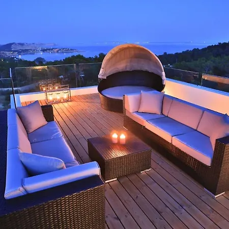 Luxury In With Stunning Seaviews Βίλα